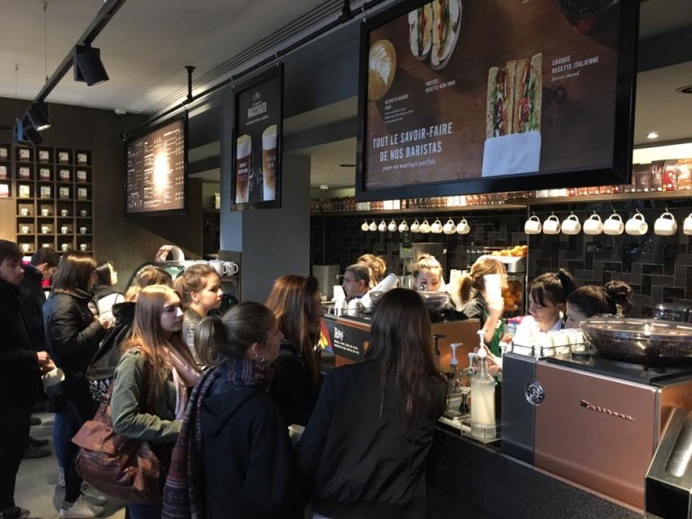 Ouverture Starbucks interieur 2 Trouverunstarbucks.fr